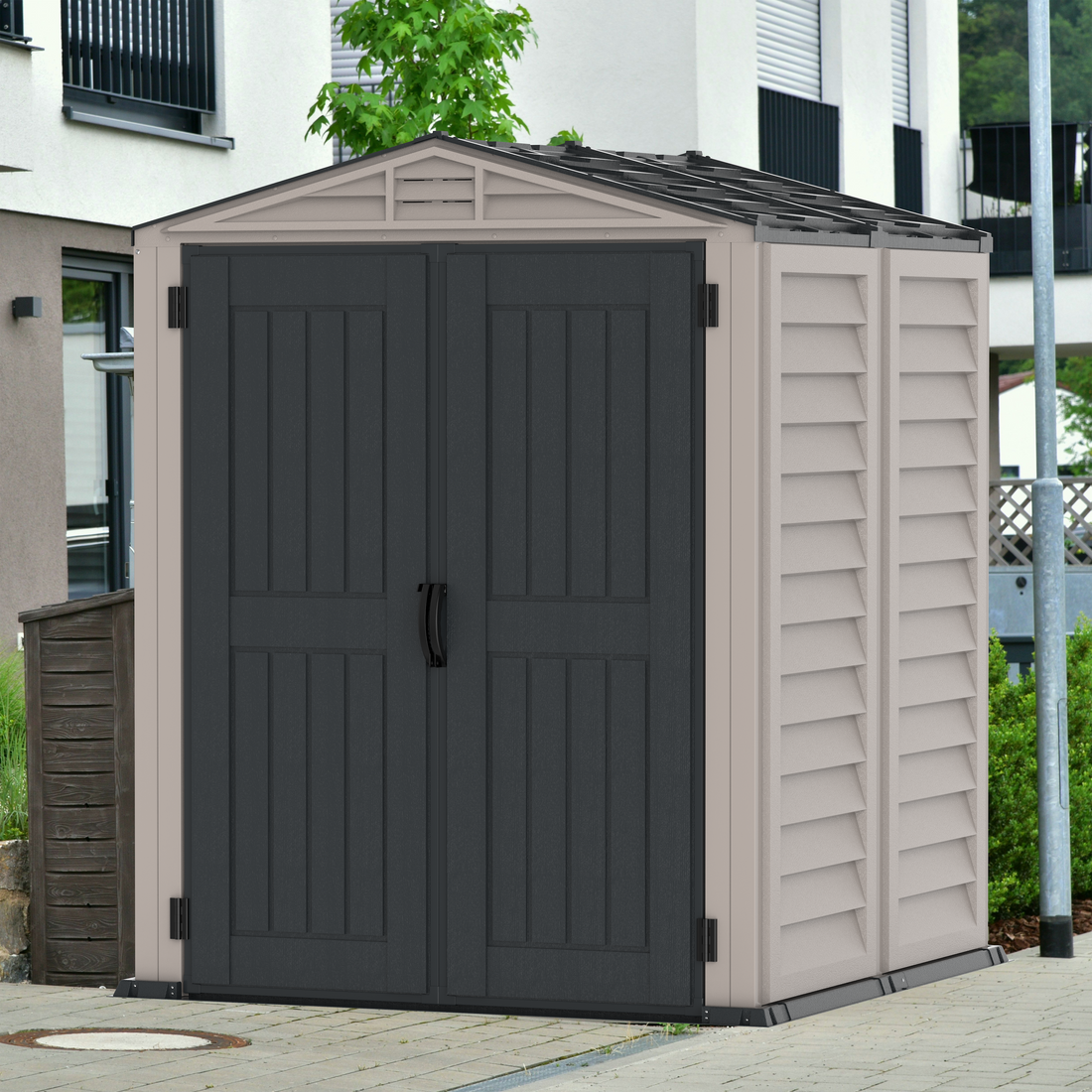 Duramax Vinyl Sheds Duramax YardMate Plus 5 ft. 6 in. x 5ft. 6 in. Gray Vinyl Storage Shed with Molded Floor